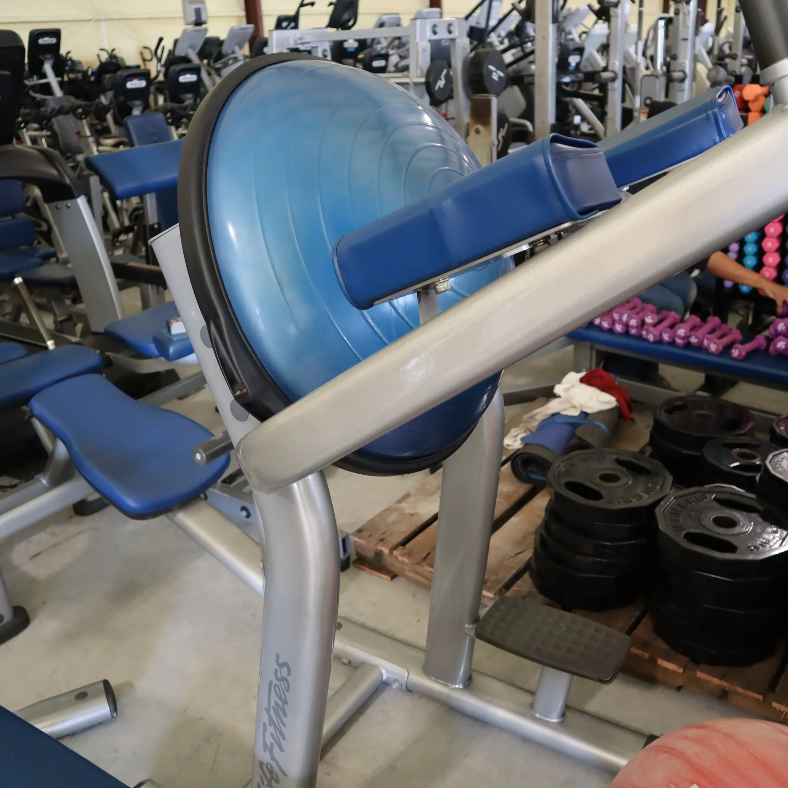 HUGE Hammer Strength, Life Fitness and Precor Turn Key Gym Package! Plate Loaded, Selectorized, Cardio, Benches and Free Weights *FREE SHIPPING*  (USED)