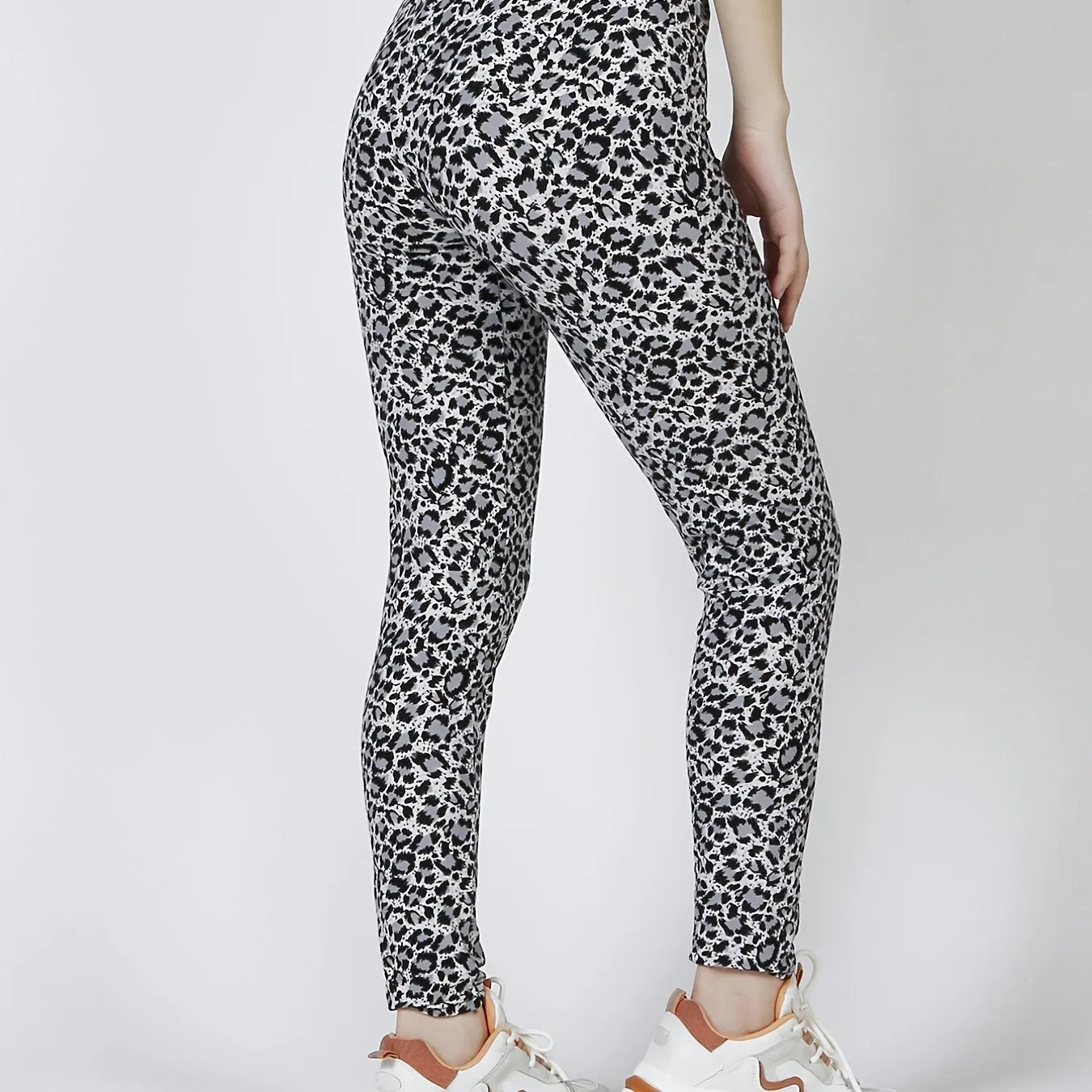 Wildly Chic Leopard Leggings High Waist Slim Fit Ultimate Style